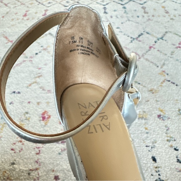 Naturalizer Silver Wedges size 7.5 - Picture 5 of 5